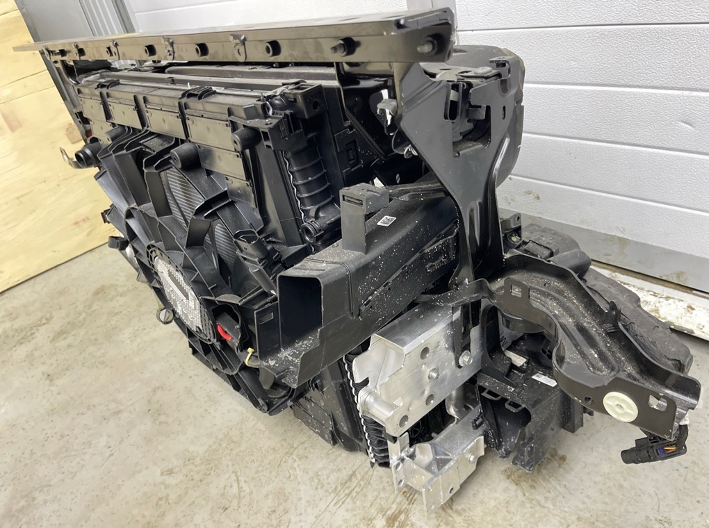 Комплект передней панели кузова LCI X5 xDrive50e B58X 2024 G05 B58B30S
