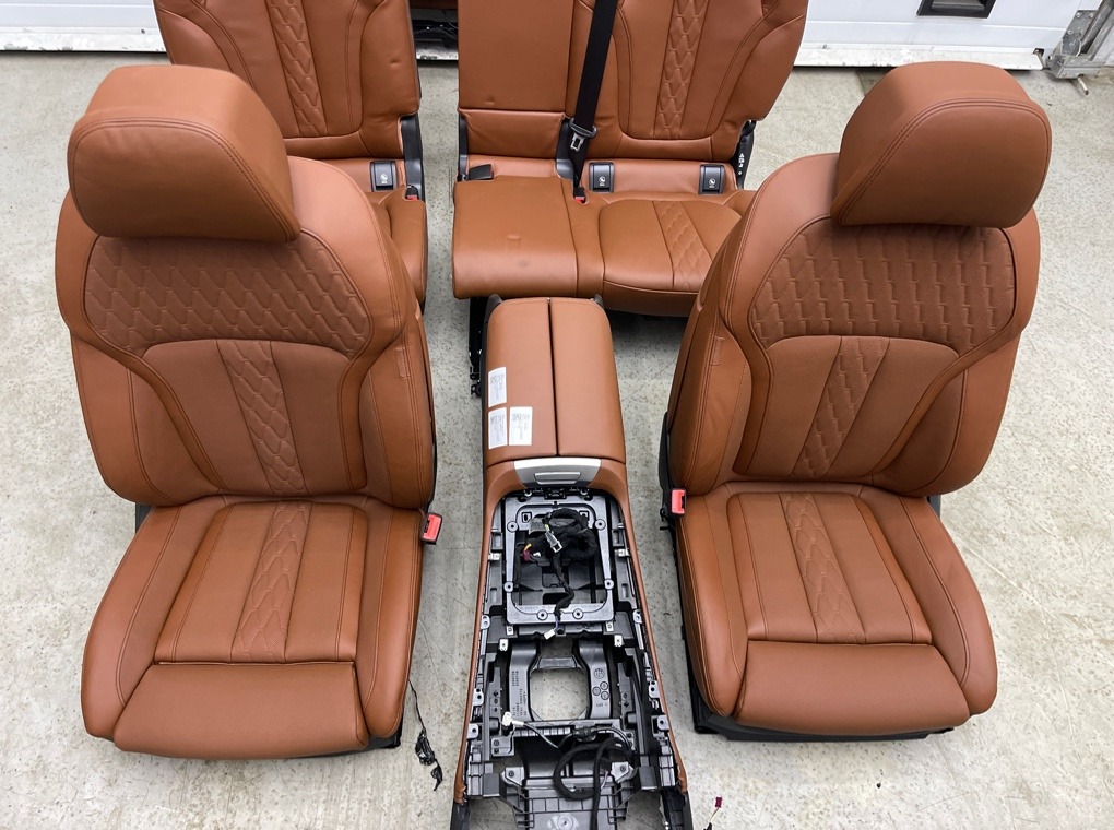 Комплект салона X7 xDrive40i LCI 2023 G07 B58B30P