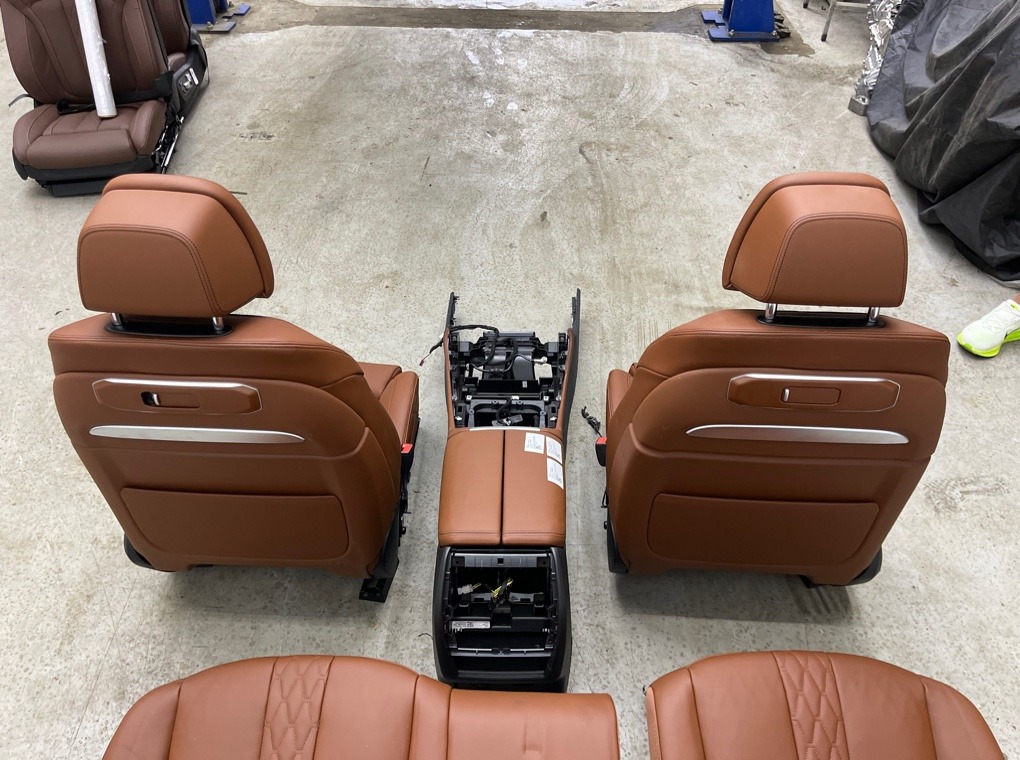 Комплект салона X7 xDrive40i LCI 2023 G07 B58B30P