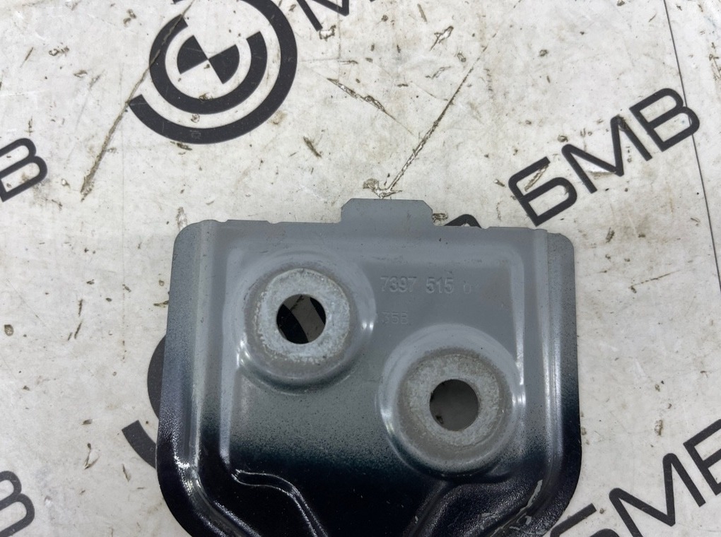 Кронштейн крыла передний левый BMW X3 xDrive20d G01 B47D20A