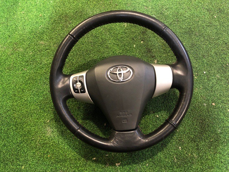 Руль Toyota Vitz NCP90 (б/у) Руль Toyota Vitz NCP90 (б/у)