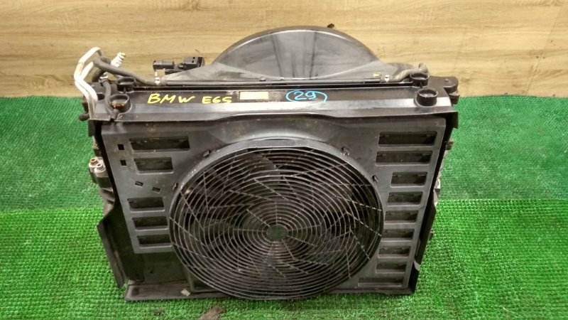 Радиатор Bmw E65 N62B44 (б/у) Радиатор Bmw E65 N62B44 (б/у)