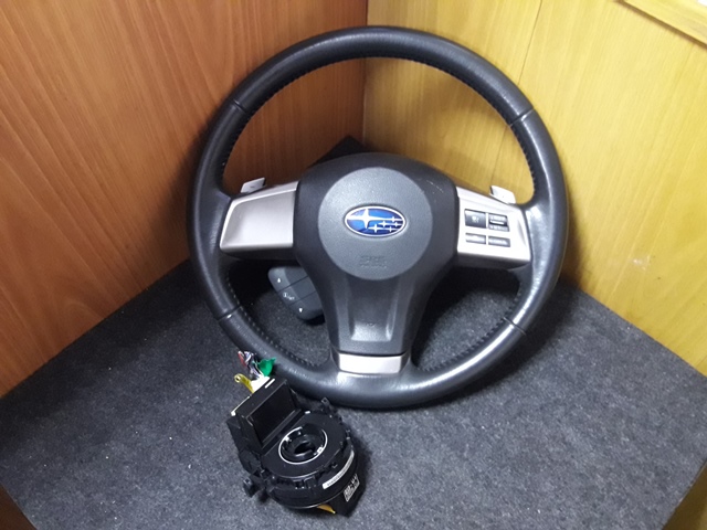 Руль Subaru Impreza GP7 (б/у) Руль Subaru Impreza GP7 (б/у)