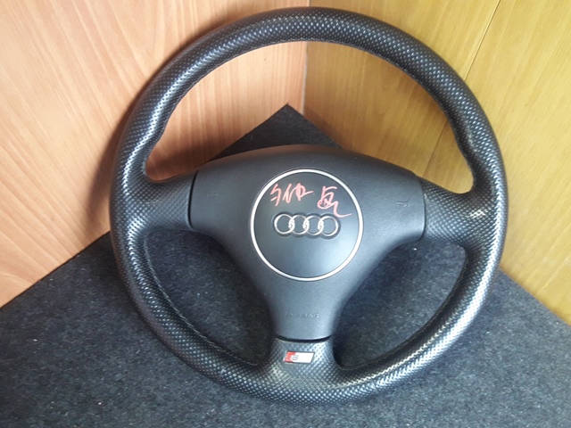 Руль Audi A4 (б/у) Руль Audi A4 (б/у)