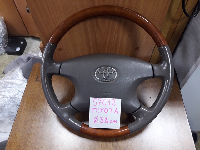 Руль Toyota (б/у) Руль Toyota (б/у)