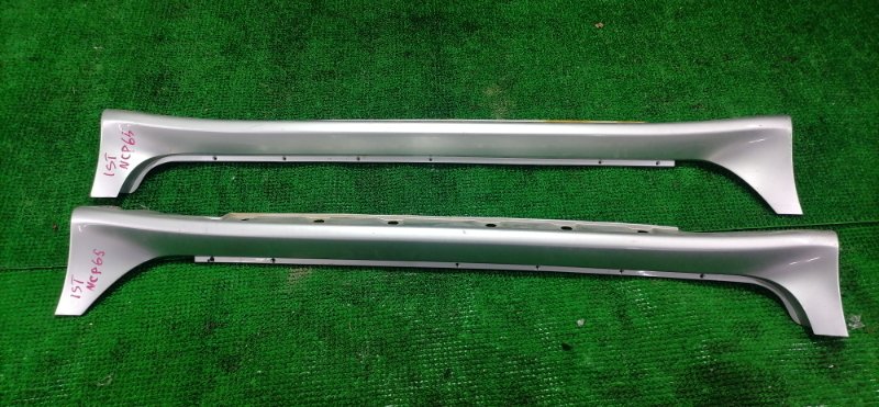 Обвес Toyota Ist NCP65 (б/у) Обвес Toyota Ist NCP65 (б/у)