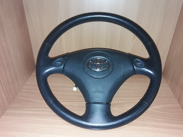 Руль Toyota Estima MCR40 (б/у) Руль Toyota Estima MCR40 (б/у)
