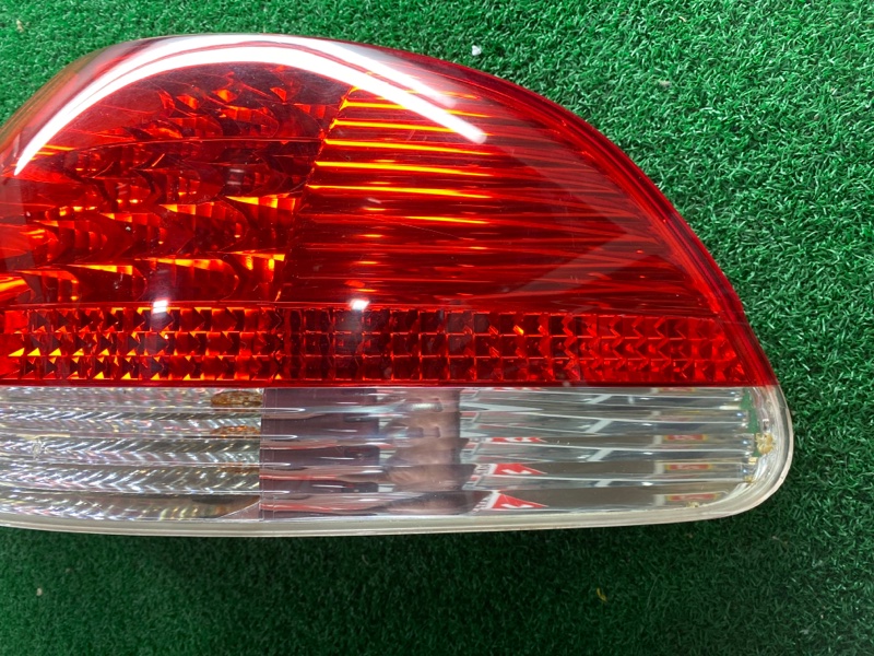 Стоп сигнал задний правый BMW 7-Series E65 N62B44