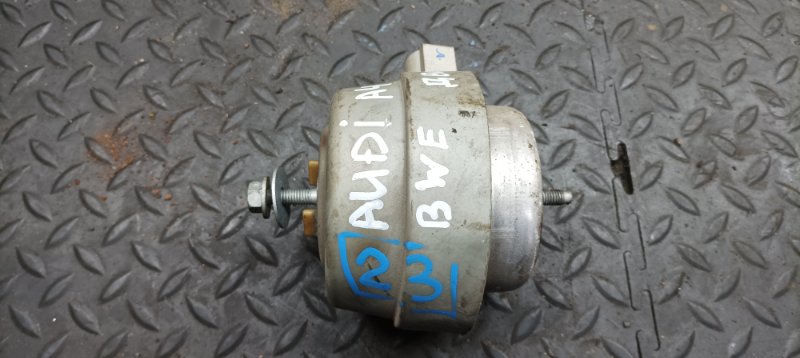 Подушка двс AUDI A4 BWE контрактная