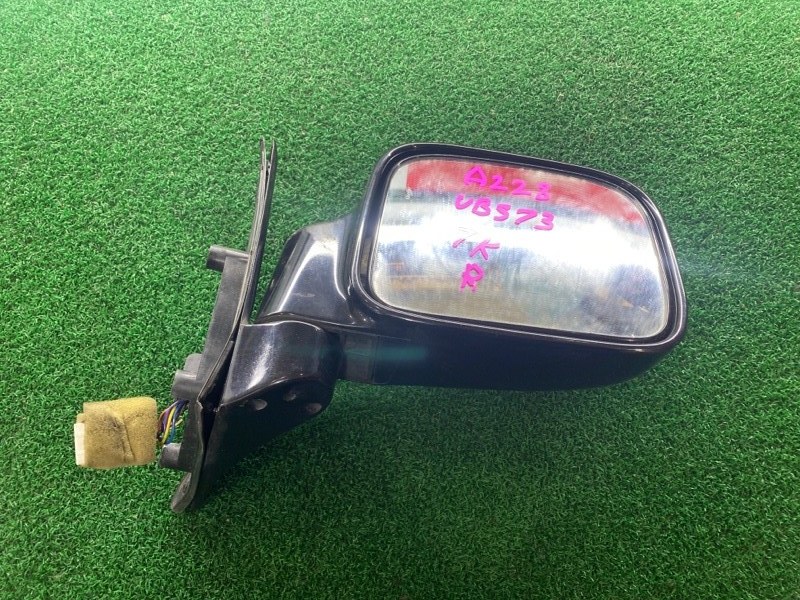Зеркало правое BIGHORN 1999 UBS73 4JX1