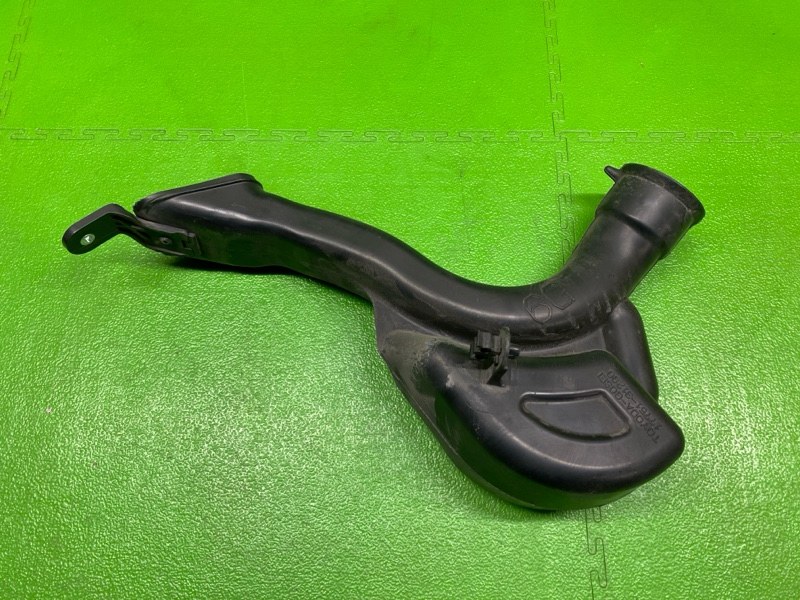 Воздухозаборник RX350 2009 GGL10 2GR-FE