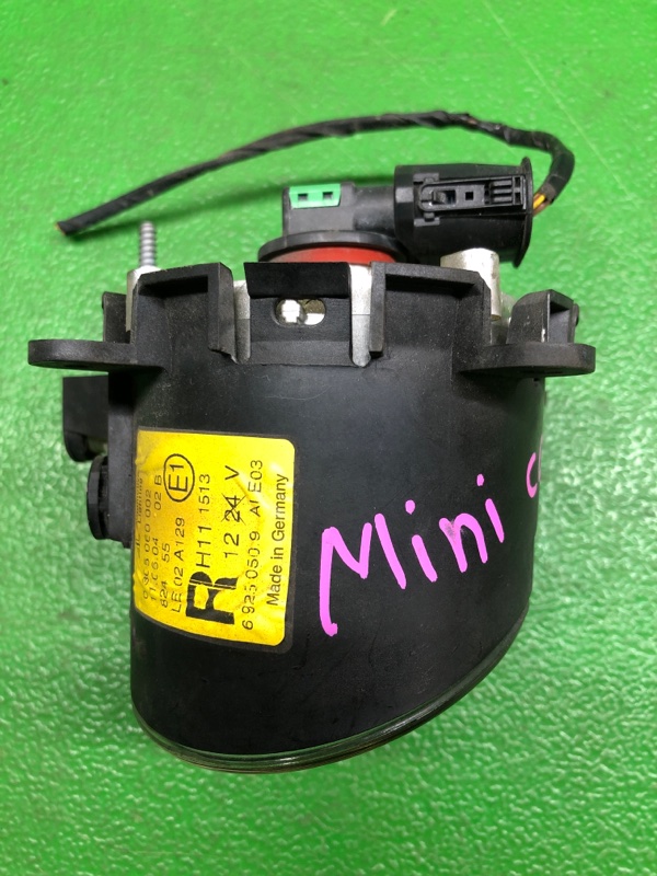 Туманка передняя правая COOPER R56 W10B16A