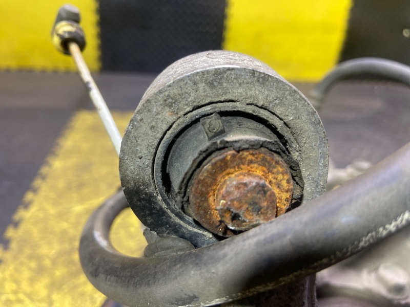 Ступица задняя левая FAIRLADY Z Z33 VQ35DE