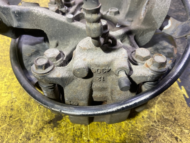 Ступица задняя левая FAIRLADY Z Z33 VQ35DE