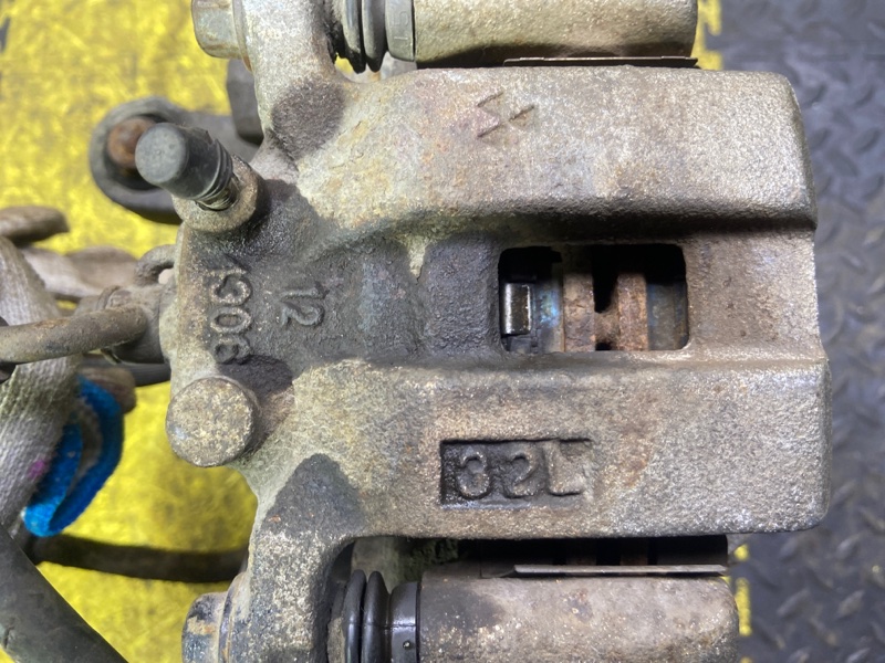 Ступица задняя левая FAIRLADY Z Z33 VQ35DE