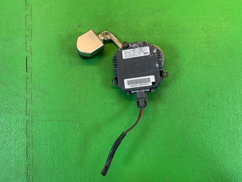 Блок ксенона NISSAN ELGRAND 2008 MNE51 VQ35DE 284748991A контрактная