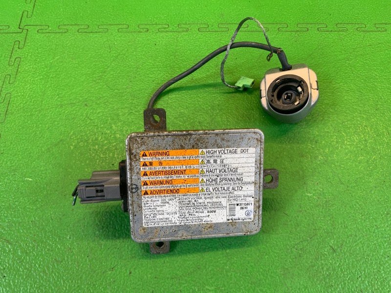 Блок ксенона передний MITSUBISHI OUTLANDER 2010 CW5W 4B12 D530510H3 контрактная