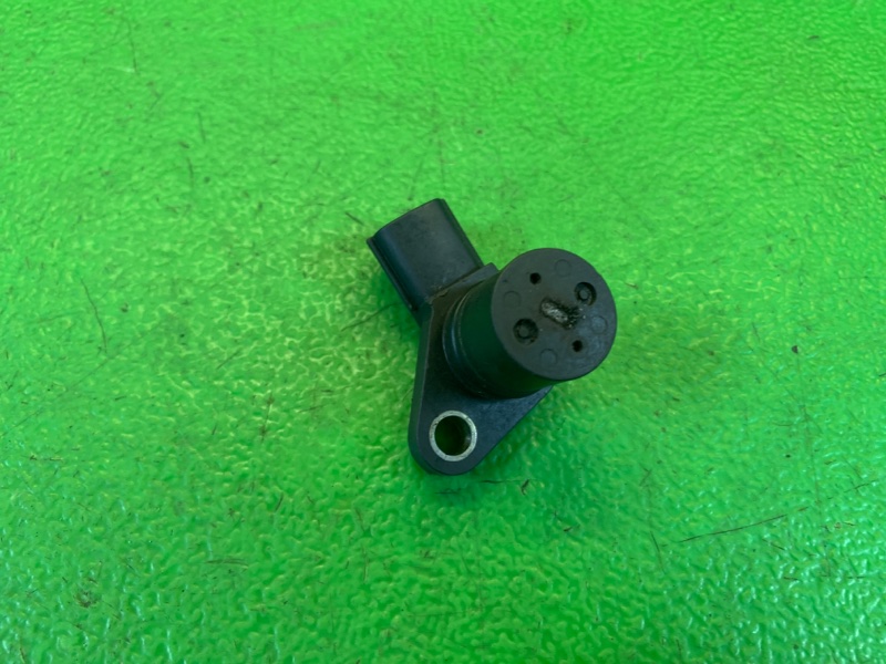 Запчасть датчик положения распредвала NISSAN ELGRAND 2008 E50 VQ35DE 237312Y510 контрактная Датчик положения распредвала NISSAN ELGRAND 2008 E50 VQ35DE 237312Y510 контрактная