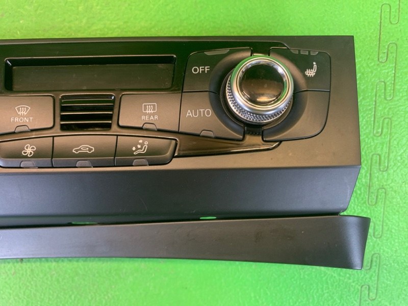 Блок климат-контроля для AUDI SQ5 8R CTXA, 8K2820043BB, 8K2820043AQ, 8K2820043BB, 8K2820043AQ 3 ракурс Блок климат-контроля для AUDI SQ5 8R CTXA, 8K2820043BB, 8K2820043AQ, 8K2820043BB, 8K2820043AQ 3 ракурс