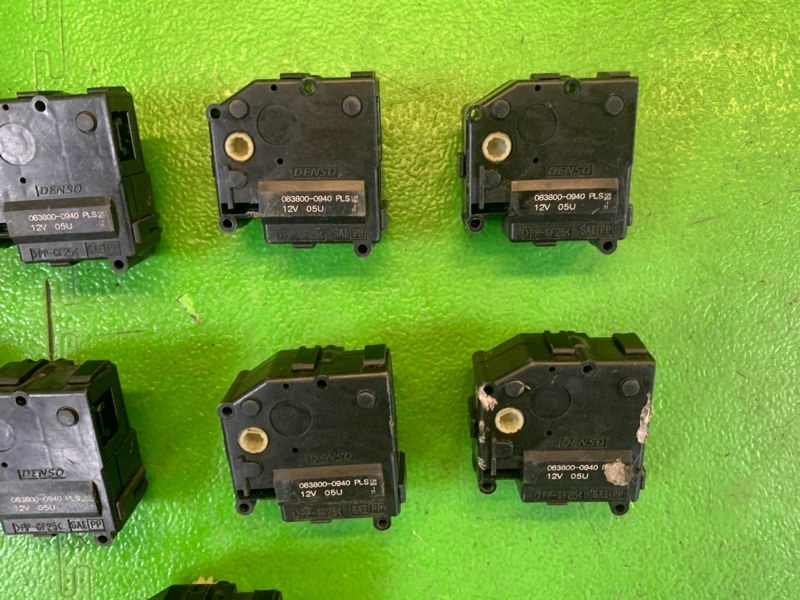 Сервопривод заслонок печки LEXUS LS460 USF46 1UR-FSE Сервопривод заслонок печки LEXUS LS460 USF46 1UR-FSE