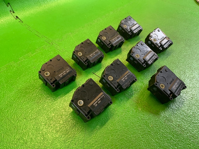 Сервопривод заслонок печки LS460 2017 USF46 1UR-FSE Сервопривод заслонок печки LS460 2017 USF46 1UR-FSE