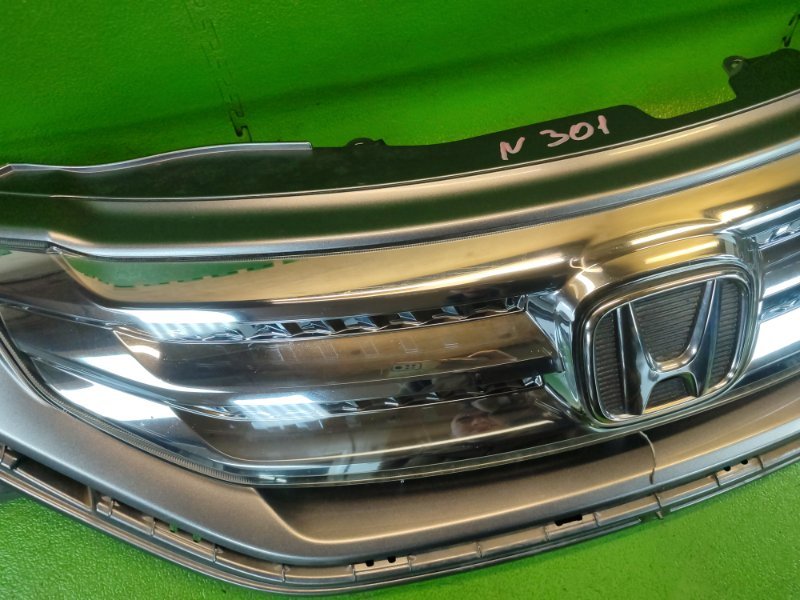 Решетка радиатора HONDA FREED GP3 LEA