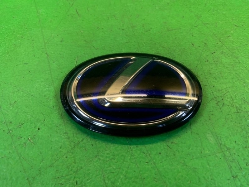 Эмблема LEXUS LS600H UVF46 2UR-FSE