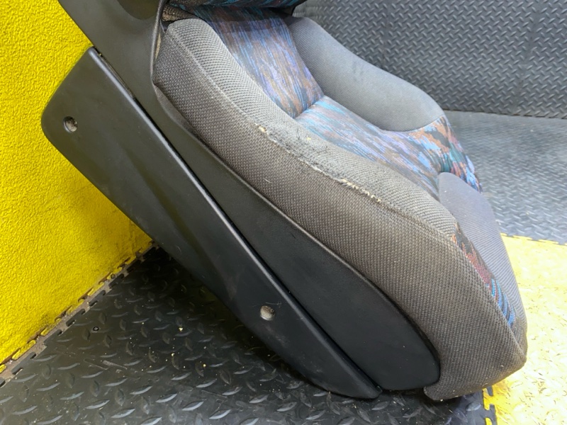 Сиденья комплект VEHICROSS 1997 UGS25 6VD1