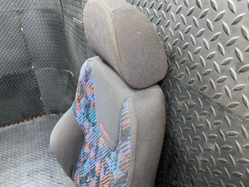 Сиденья комплект VEHICROSS 1997 UGS25 6VD1