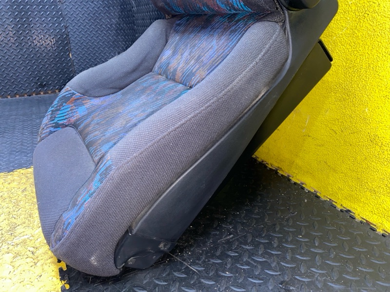 Сиденья комплект VEHICROSS 1997 UGS25 6VD1