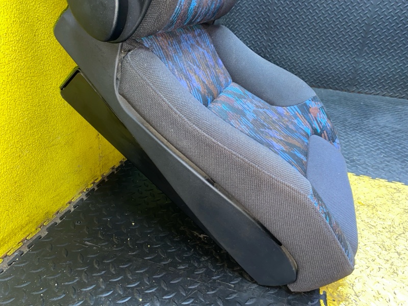 Сиденья комплект VEHICROSS 1997 UGS25 6VD1