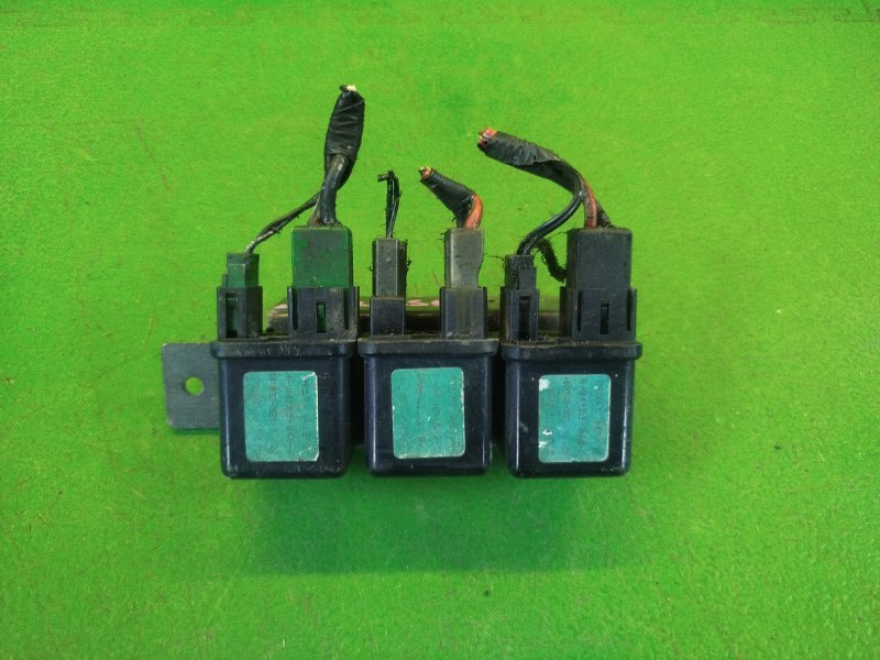 Реле ISUZU BIGHORN UBS69 4JG2 8-94153-848-0 контрактная