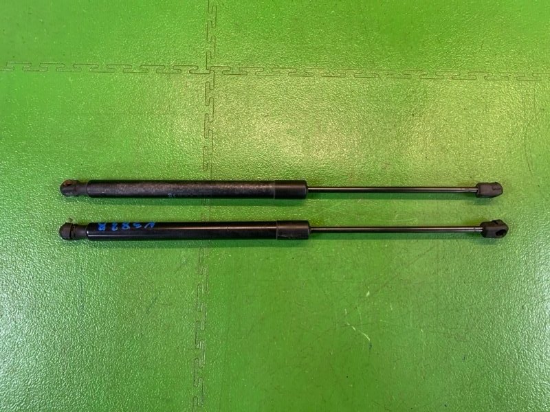 Амортизатор задней двери задний для AUDI Q5 8RCNCF CNCD, 8R0827552B01S, 8R0827552B01S 1 ракурс Амортизатор задней двери задний для AUDI Q5 8RCNCF CNCD, 8R0827552B01S, 8R0827552B01S 1 ракурс
