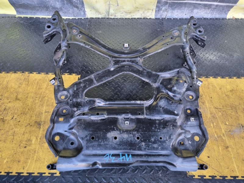 Балка под двс для AUDI A4 (B9) 8W2 CYRB, 8W2399347G, 8W2399347G 6 ракурс Балка под двс для AUDI A4 (B9) 8W2 CYRB, 8W2399347G, 8W2399347G 6 ракурс