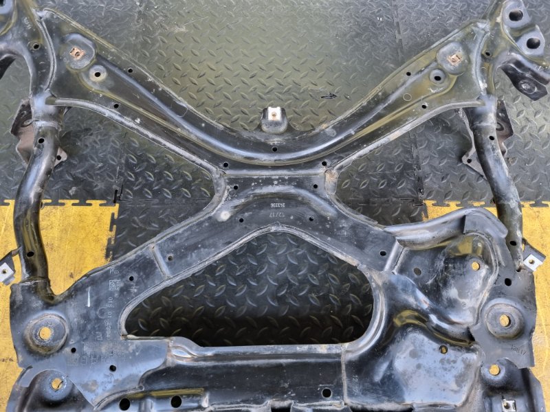 Балка под двс для AUDI A4 (B9) 8W2 CYRB, 8W2399347G, 8W2399347G 8 ракурс Балка под двс для AUDI A4 (B9) 8W2 CYRB, 8W2399347G, 8W2399347G 8 ракурс
