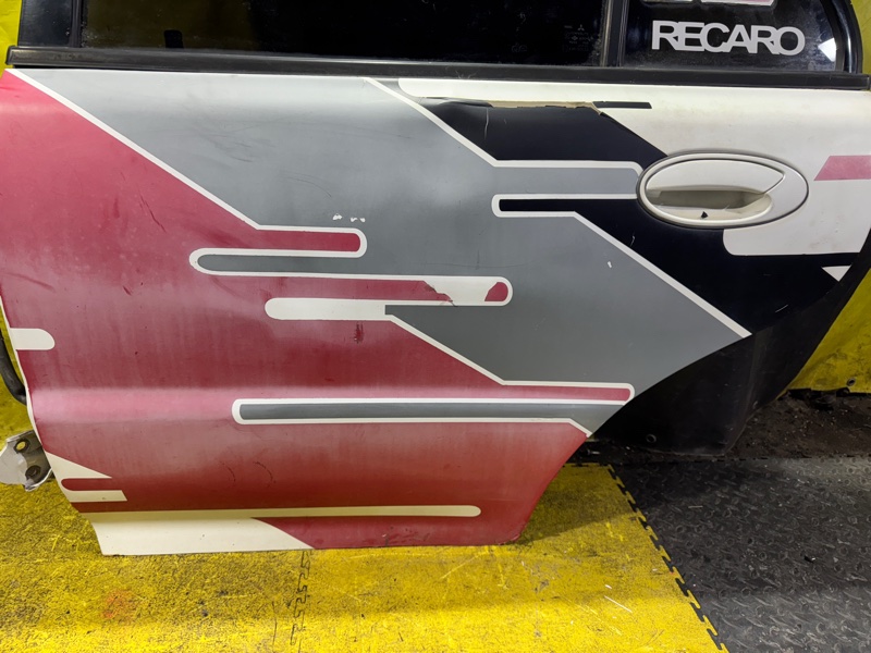 Дверь левая задняя для MITSUBISHI LANCER EVOLUTION CE9A 2 ракурс Дверь левая задняя для MITSUBISHI LANCER EVOLUTION CE9A 2 ракурс