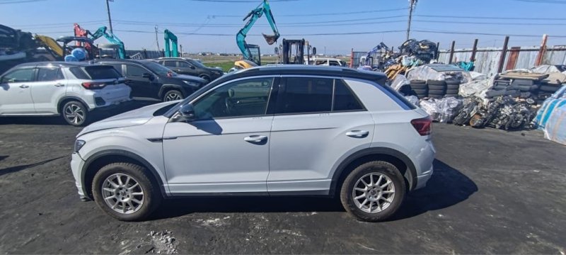 Крепление бампера заднее левое T-ROC 2021 A1 DFFA