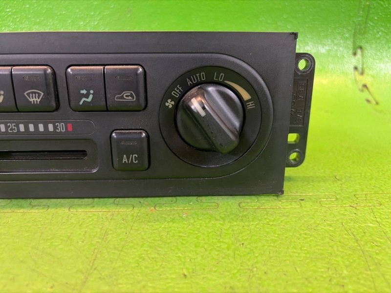 Блок климат контроля ISUZU BIGHORN UBS69GW 4JG2