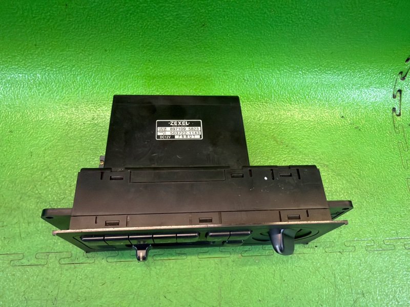 Блок климат контроля BIGHORN 1998 UBS69GW 4JG2