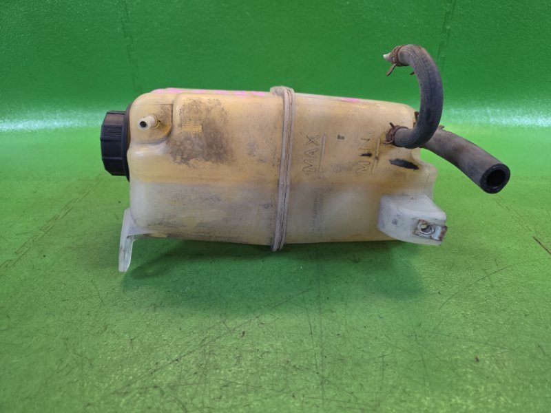 Бачок расширительный QX56 2004 JA60 VK56-DE Бачок расширительный QX56 2004 JA60 VK56-DE