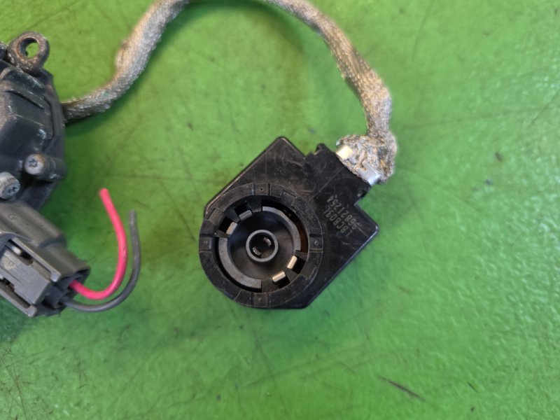 Блок ксенона SUBARU EXIGA YA5 EJ204 Блок ксенона SUBARU EXIGA YA5 EJ204