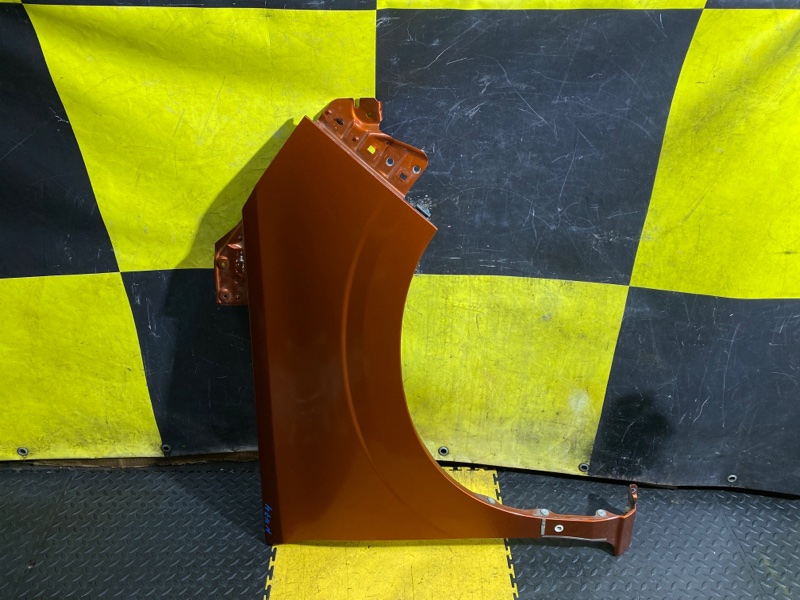 Крыло правое переднее для NISSAN SERENA HFC27 HR12-DE, F3100-5TFMA, HIGHWAYSTAR, F3100-5TFMA, HIGHWAYSTAR 1 ракурс Крыло правое переднее для NISSAN SERENA HFC27 HR12-DE, F3100-5TFMA, HIGHWAYSTAR, F3100-5TFMA, HIGHWAYSTAR 1 ракурс
