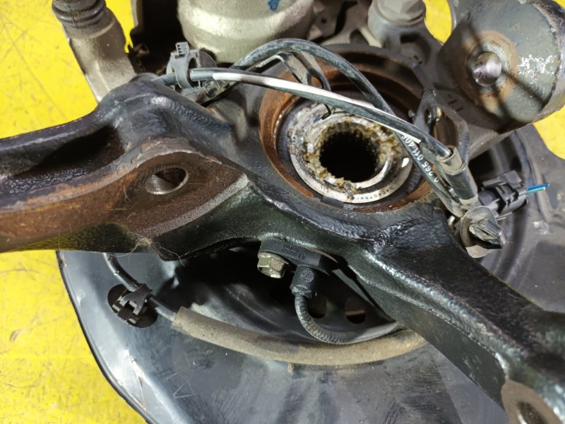 Ступица левая передняя для TOYOTA RAIZE A200A 1KR-VET, 43212-B1070 43212-B1070, 43502-B1050 47750-B1080, 43212-B1070 43212-B1070, 43502-B1050 47750-B1080 5 ракурс Ступица левая передняя для TOYOTA RAIZE A200A 1KR-VET, 43212-B1070 43212-B1070, 43502-B1050 47750-B1080, 43212-B1070 43212-B1070, 43502-B1050 47750-B1080 5 ракурс