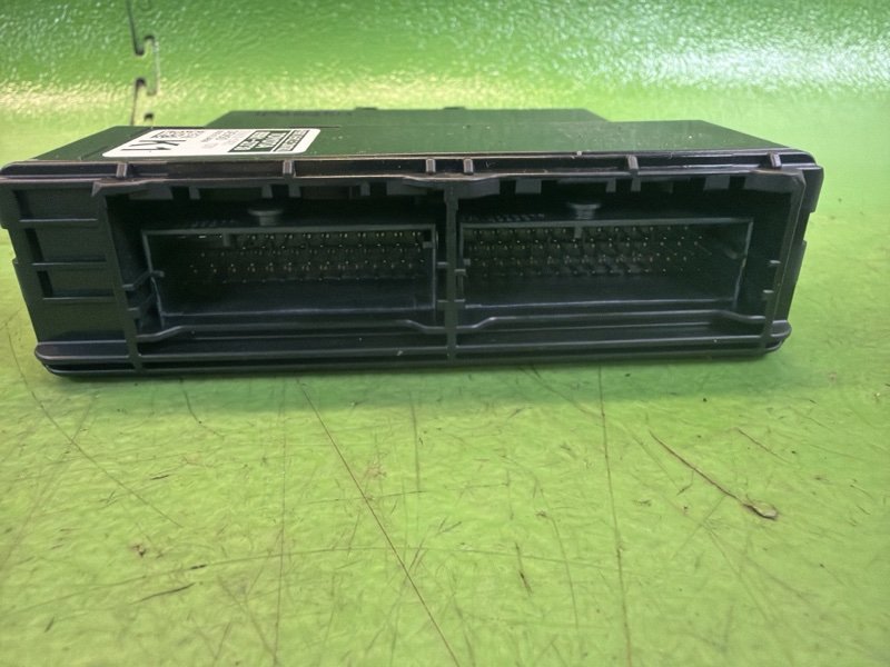 Электронный блок TOYOTA YARIS MXPH10 M15A-FXE