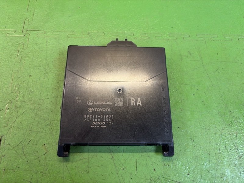 Запчасть электронный блок TOYOTA YARIS 2021 MXPH10 M15A-FXE 89221-52A31 контрактная Электронный блок TOYOTA YARIS 2021 MXPH10 M15A-FXE 89221-52A31 контрактная