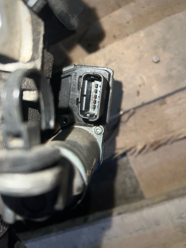 Дроссельная заслонка C-Crosser 2012 EP 4HN