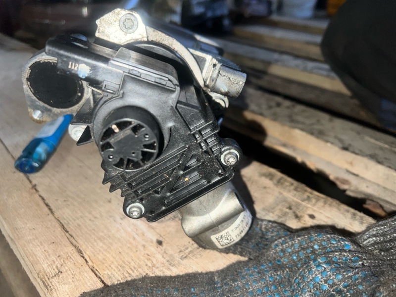 Клапан выпускной C-Crosser 2012 EP 4HN