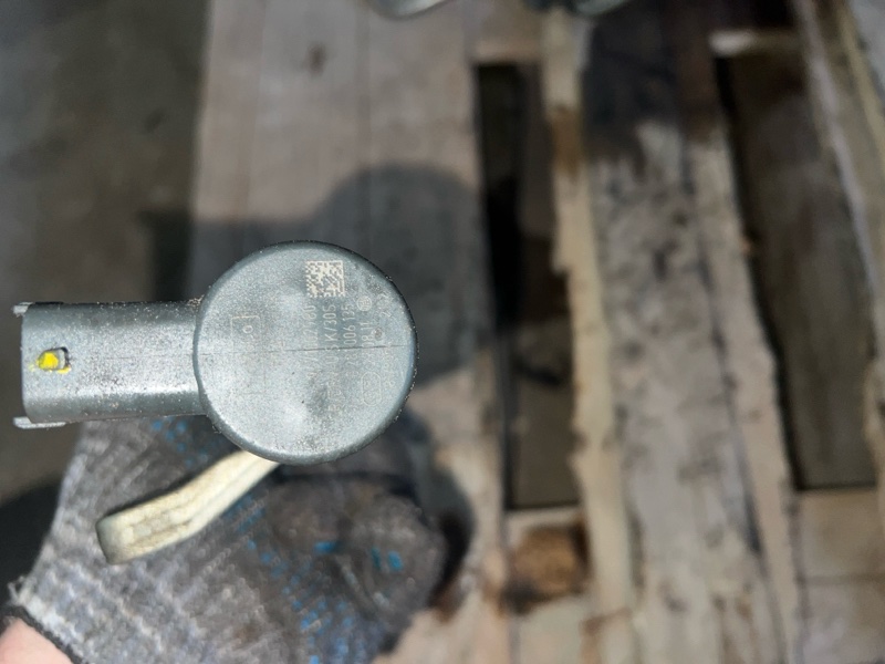 Топливная рампа C-Crosser 2012 EP 4HN