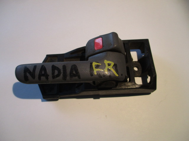 Ручка двери внутренняя Toyota Nadia SXN10 передняя правая