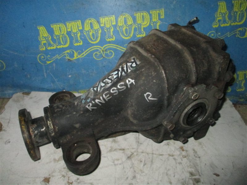 Редуктор Nissan Rnessa N30 задний